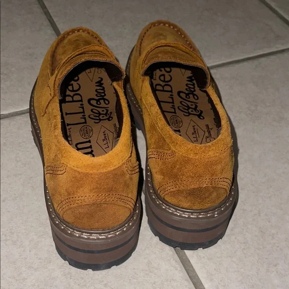 L.L. Bean vertigrip loafers Suede Moccasin Stitching size 6.5